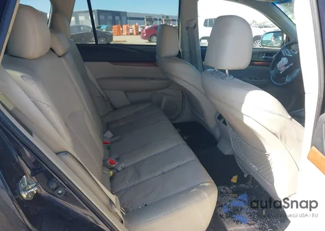 2013 Subaru Outback 2.5I Limited z USA, uszkodzony, nr VIN 4S4BRCKC4D3242345